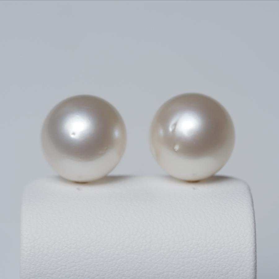 南洋真珠 ピアス 特大13.5mm up シルバー系ホワイト イヤリングにも