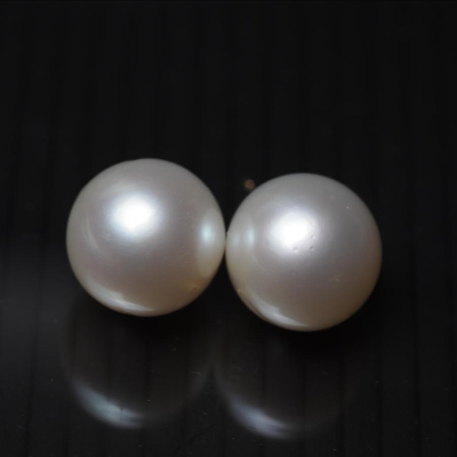 南洋真珠 ピアス 特大13.5mm up シルバー系ホワイト イヤリングにも