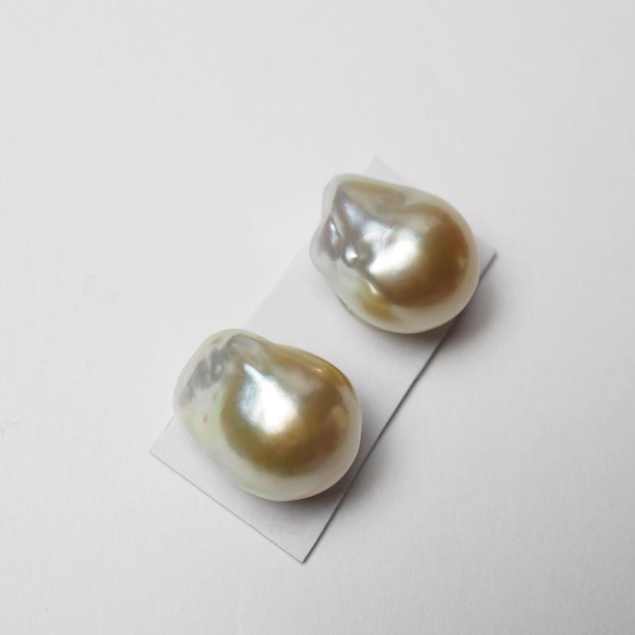 K18 南洋真珠 特選 バロック ピアス 12×15mm ゴールド&シルバー