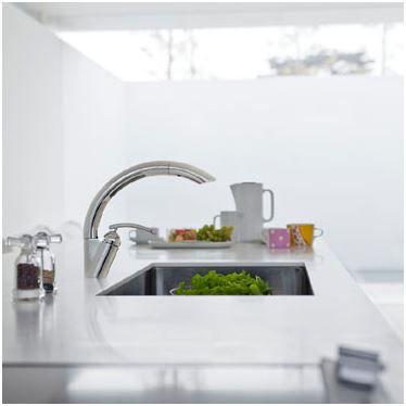 無重力 シングルワンホールスプレー混合栓 | 商品のご案内 | SANEI｜デザイン