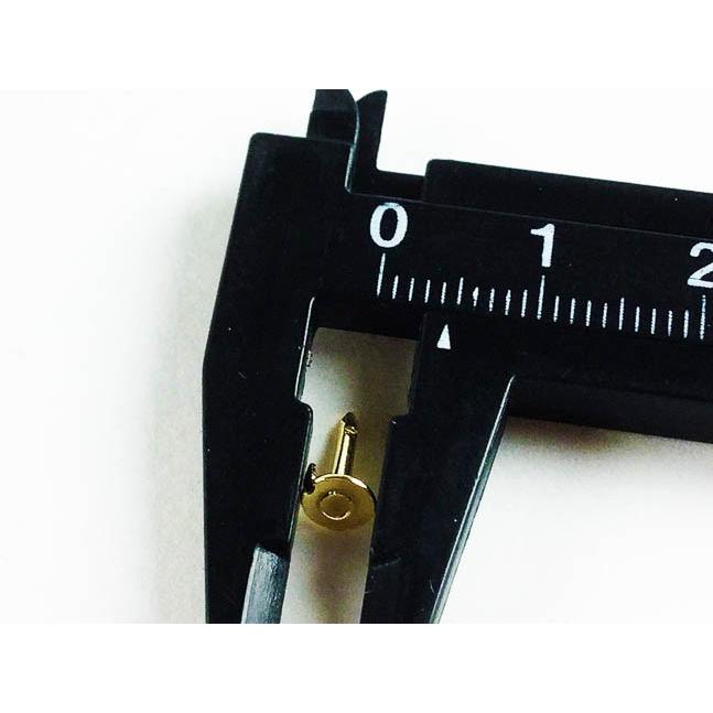 ピンバッジ の 針 ゴールド 100個 全長8mm 皿径4mm 針太さ1mm 蝶 ピンバッジ の 針 ゴールド 100個 全長8mm 皿径4mm 針太さ1mm 蝶