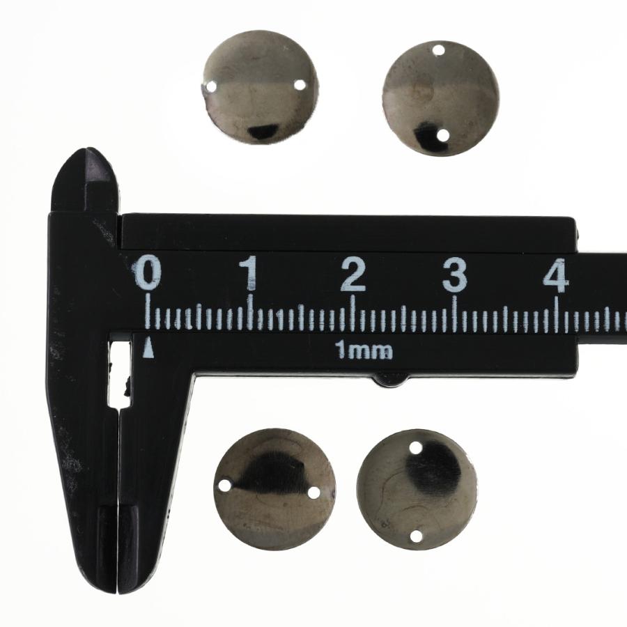 メタルパーツ プレート 丸 12mm 100個 ラウンドプレート 貼付台座 両穴 ガンメタリック ハンドメイド アクセサリーパーツ Ap1759 Ap1759 ファイニエ 通販 Yahoo ショッピング