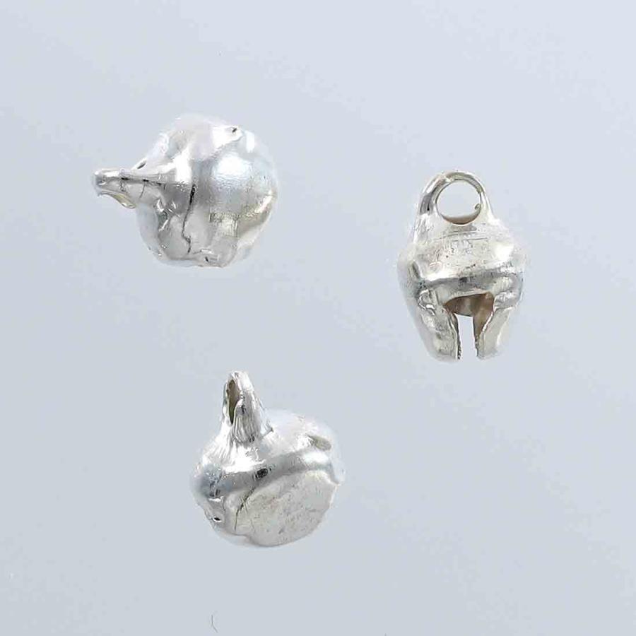 鈴 シルバー 白銀 6mm 小さめ 100個 カン付き 手芸 チャームパーツ