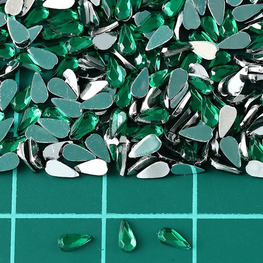 ラインストーン 雫 緑 4mm 9000粒 プラ製 立体 ネイル レジン デコ