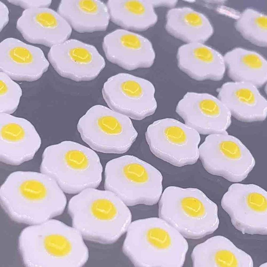3Dネイルパーツ、目玉焼き ネイルパーツ 目玉焼き 食べ物 たまご 6mm ホワイト 3D 立体 50個