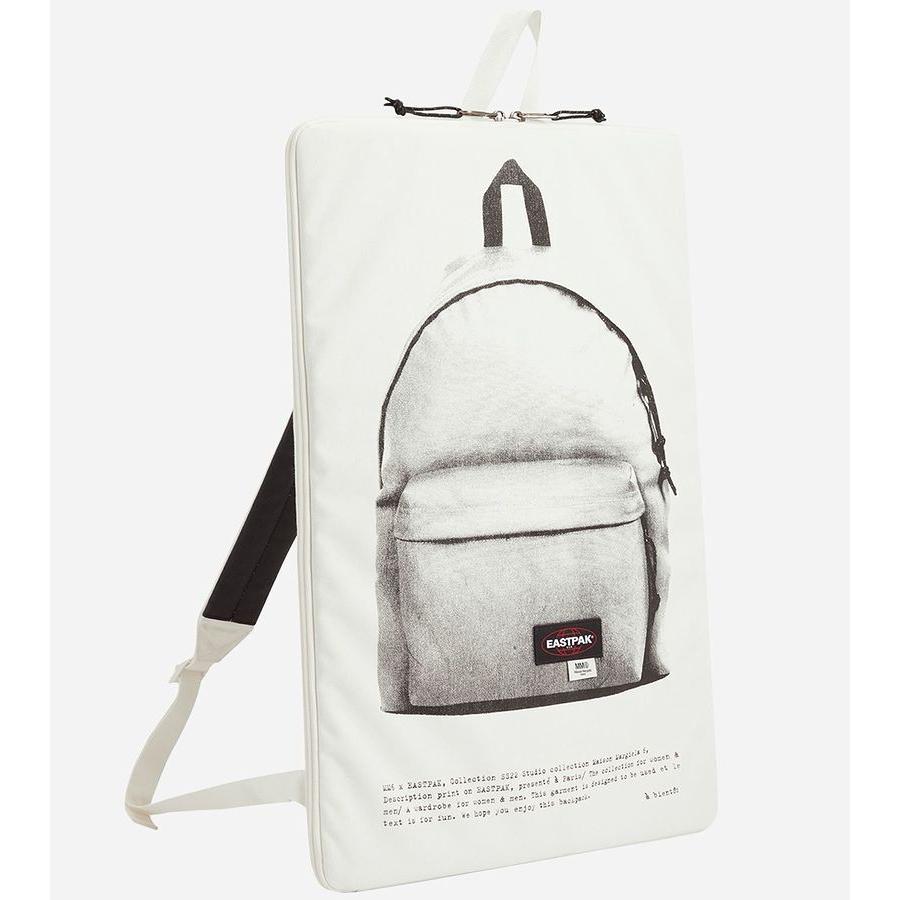 EASTPAK（イーストパック） MM6 メゾンマルジェラ ポスターバッグ