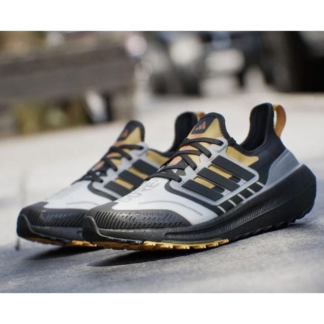 美品adidas BOOST シューズ グレー/イエロー 【公式通販】