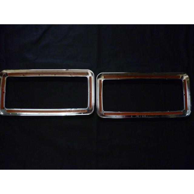 17プロフィア用メッキテールランプベゼルR/Lセット : クラクション