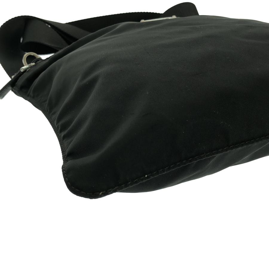 PRADA / プラダ ナイロン トライアングルロゴ ショルダーバッグ