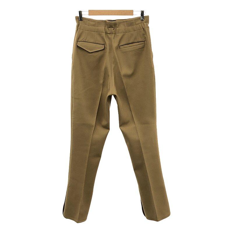 TOGA PULLA トーガプルラ サイドバックル　テーパード パンツ TOGA PULLA トーガプルラ サイドバックル テーパード パンツ