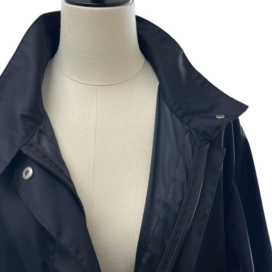 PRADA（プラダ） Re Nylon トライアングルロゴ ロングコート / 29L086