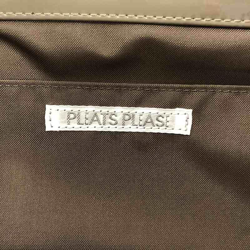 美品】 PLEATS PLEASE ISSEY MIYAKE / プリーツプリーズイッセイ 美品】 PLEATS PLEASE ISSEY MIYAKE / プリーツプリーズイッセイ