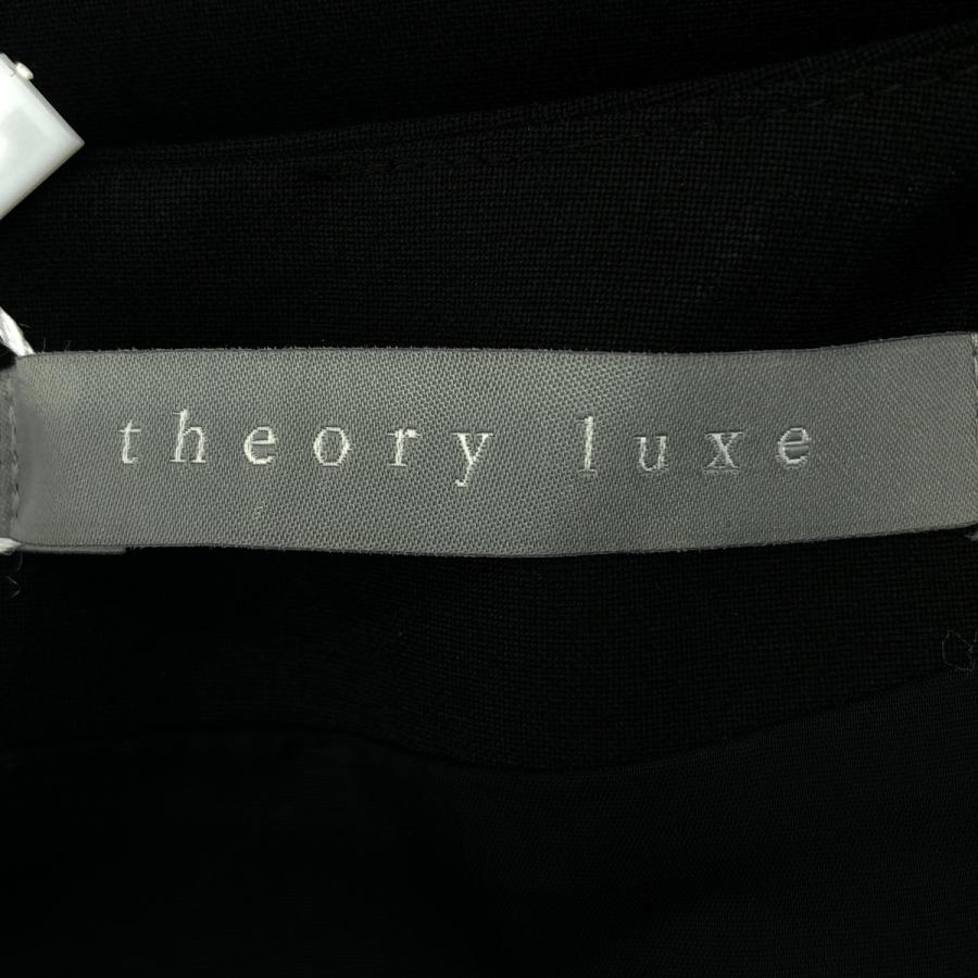 【新品　タグ付き】theory luxe ブラック 上品な半袖ワンピース 小さめ Theory luxe】セオリーリュクス『半袖デザインワンピース