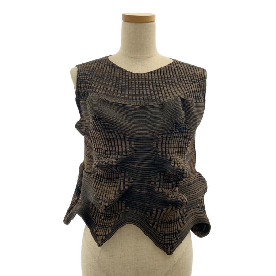 新品未使用LINKAGE ISSEY MIYAKE ブラックノースリーブニット ISSEY MIYAKE（イッセイミヤケ） LINKAGE リンケージ / ノースリーブ