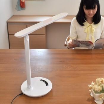 PHILIPS ウェイクアップライト 光目覚ましHF3519⁄15