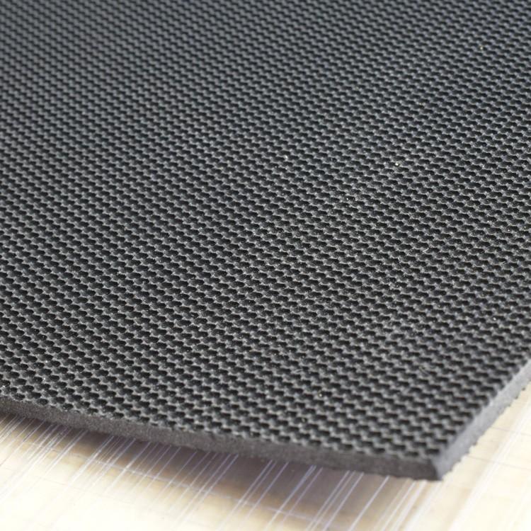 黒 天然ゴムシート(150cm×300cm) 5枚 天然ゴムシート（黒・両面エンボス）厚さ5mm×幅450mm×長さ1800mm