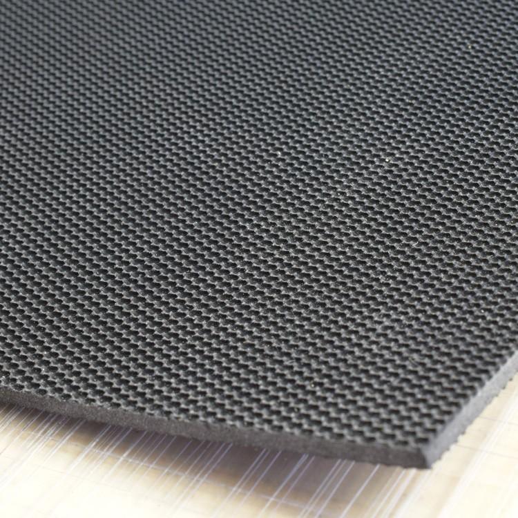 天然ゴムシート（黒・両面エンボス） 5mm×1000mm(幅なり)×5750mm 4枚