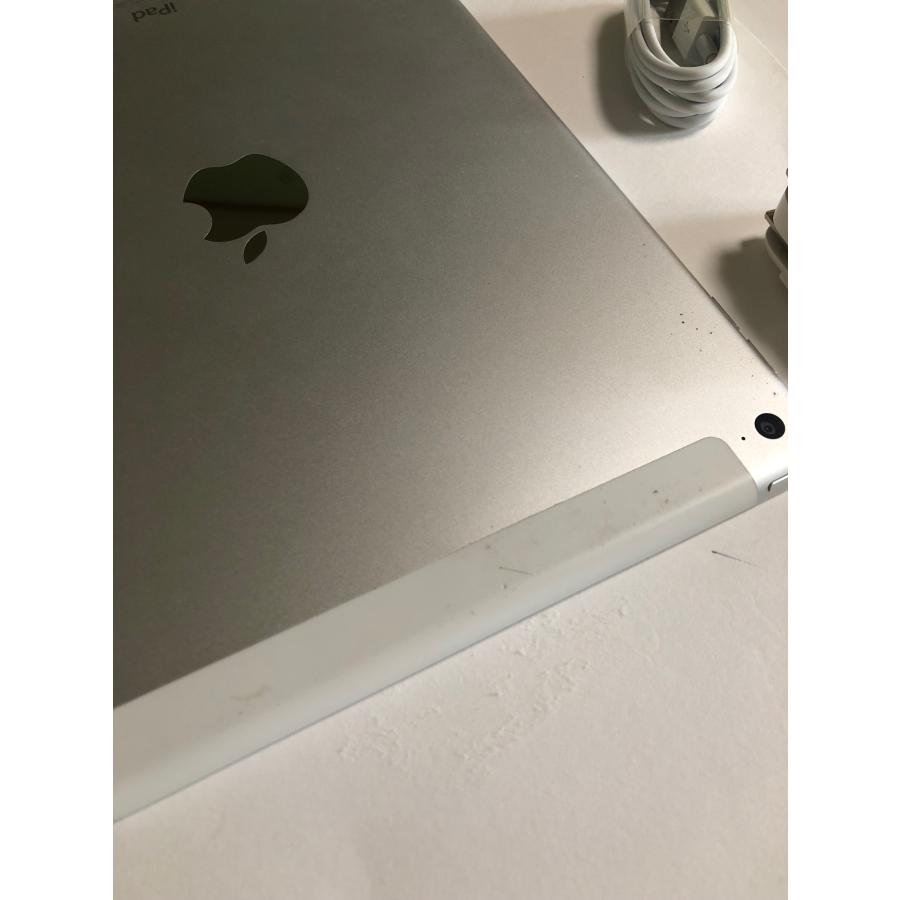 美品 Apple iPad air2 64GB シルバー色 wifi+cellular docomoキャリア :2023RAB00013001