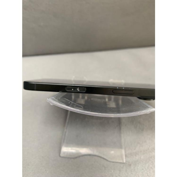 Apple 美品 国内版 SIMフリー iPhone16 256GB ブラック色 : 翼商店毎日