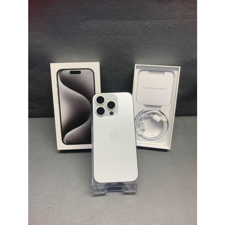 Apple 超美品 Appleストア版 SIMフリー iPhone15 Pro 256GB ホワイト
