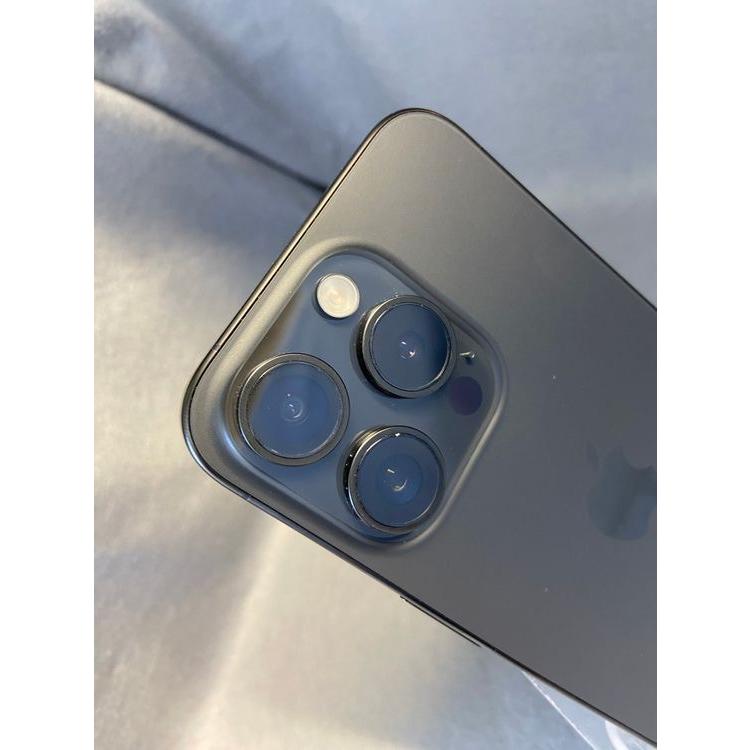 Apple 超美品 国内版 SIMフリーiPhone15 Pro 256GB ブラックチタニウム