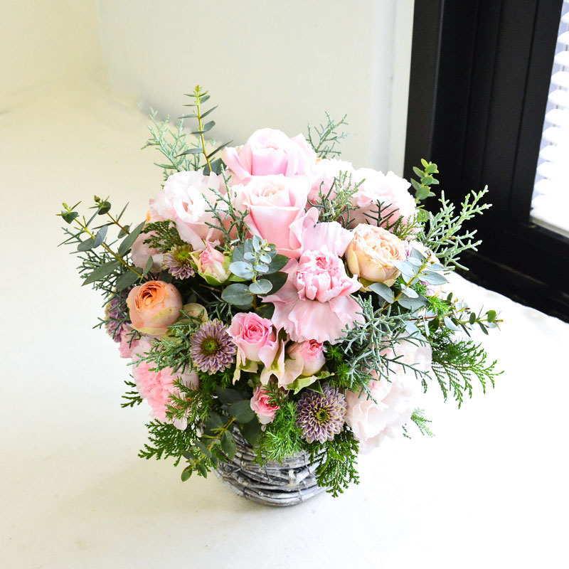 ブーケ 花とギフトの店 ARNE 花 生花 フラワーアレンジメント 誕生日