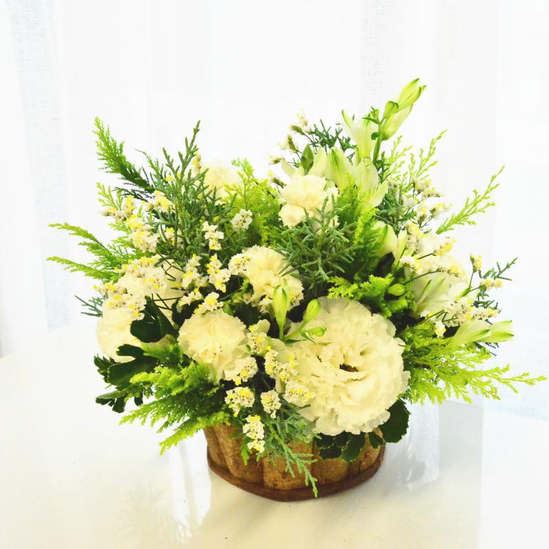 ブーケ 花とギフトの店 ARNE 誕生日 花 ギフト 白グリーン 生花