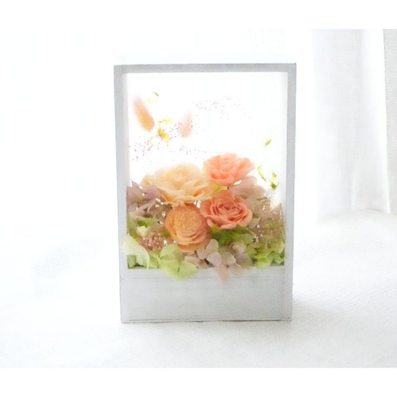 ☆*:.。. .。.:*☆ブーケ風プリザーブドフラワーアレンジメント ☆.。. プリザーブドフラワー「Cheerful Frame」｜フラワーギフト通販なら