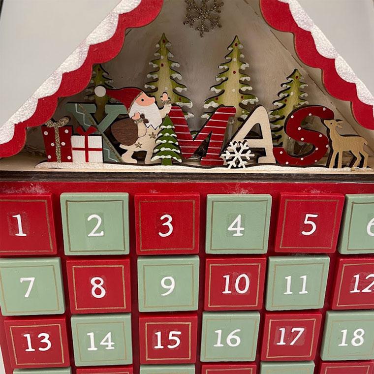 アドベントカレンダー C 木製 レッド サンタ クリスマス 北欧 ライト アドベントカレンダー C 木製 レッド サンタ クリスマス 北欧