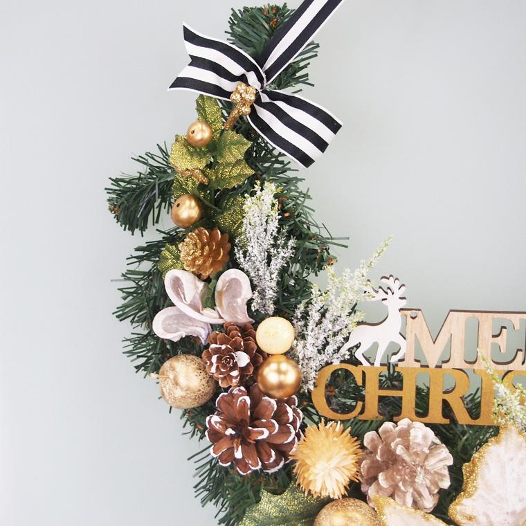 三日月リース⋆☪︎·̩͙‪⋆͛ ベル付き♪̆̈ 1点のみ クレセントリース レッド＆ゴールド 三日月 三日月リース