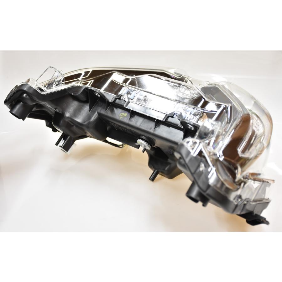 ヤマハ純正 XMAX250 ヘッドライトASSY B74-H4300-00 フロントライト ヘッドランプの画像
