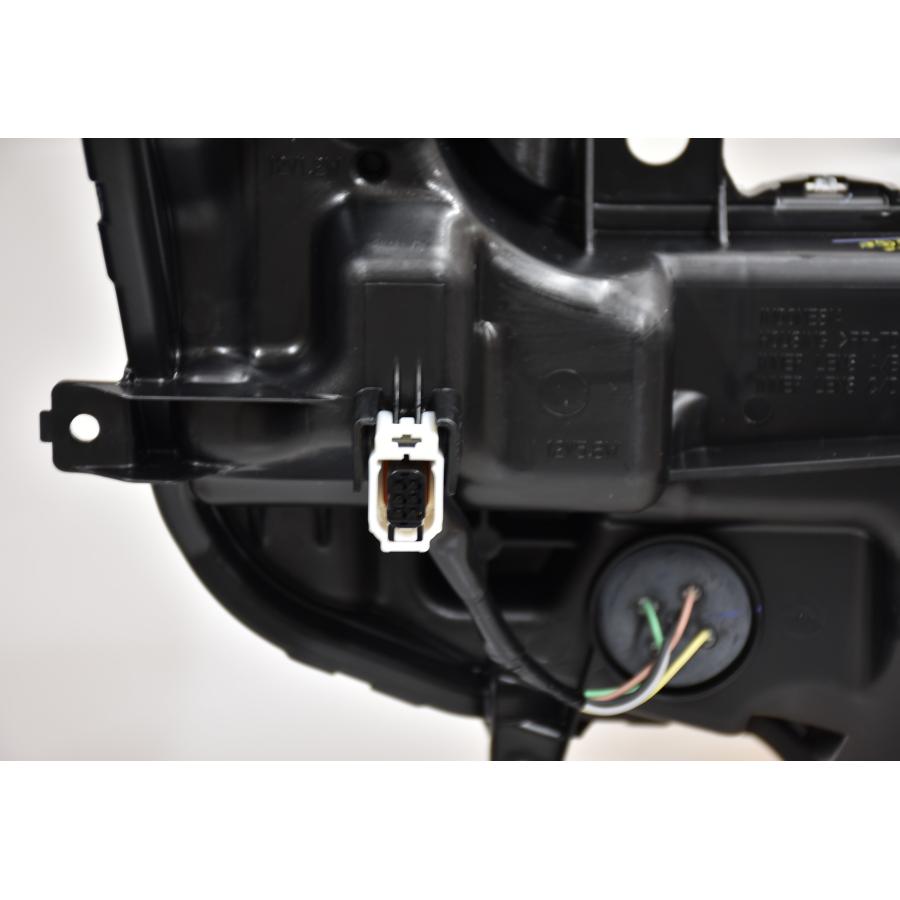 ヤマハ純正 XMAX250 ヘッドライトASSY B74-H4300-00 フロントライト ヘッドランプの画像