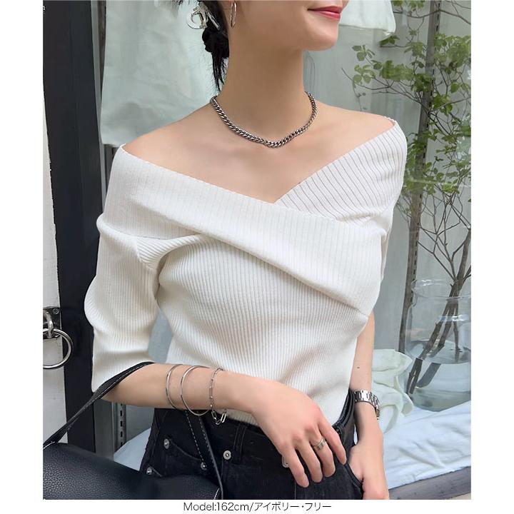 【新品未使用】エポカ　アイボリー Vネック ニット 半袖 新品未使用】エポカ アイボリー Vネック ニット 半袖 - メルカリ