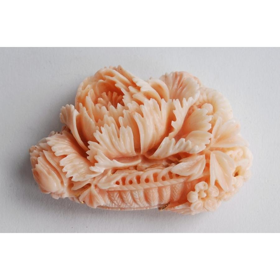 帯留 桃珊瑚 サンゴ 花籠文彫 K18製金具 45×65mm 66．5g 