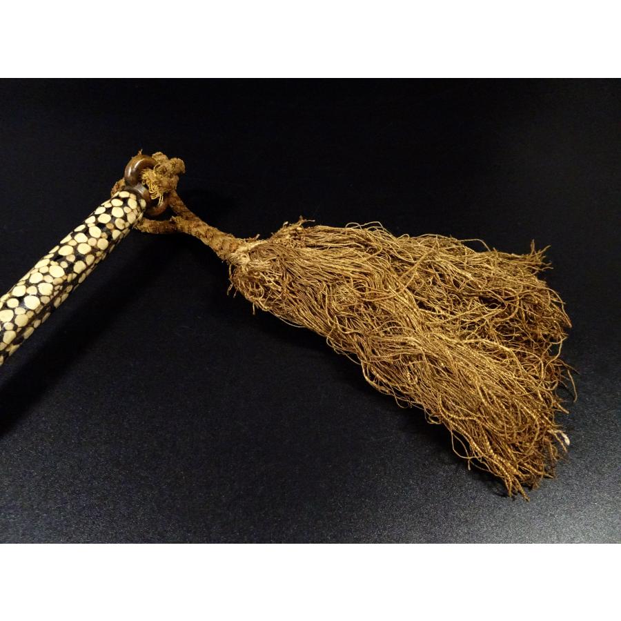 敬逢 秀逸 初品 十手・兜割コレクション 江戸時代 鉄地 丸形 鮫皮巻柄