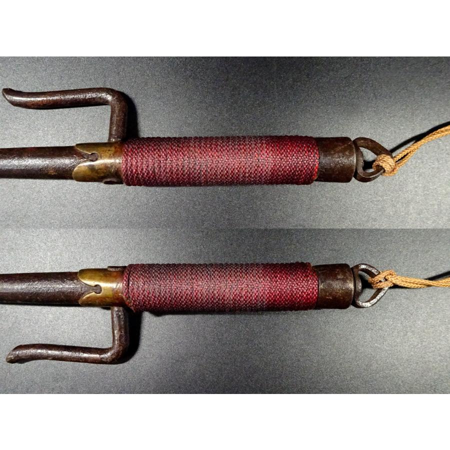 十手　兜割　時代物 敬逢 秀逸 初品 十手・兜割コレクション 時代 鉄地 丸形先細棒 縄巻柄