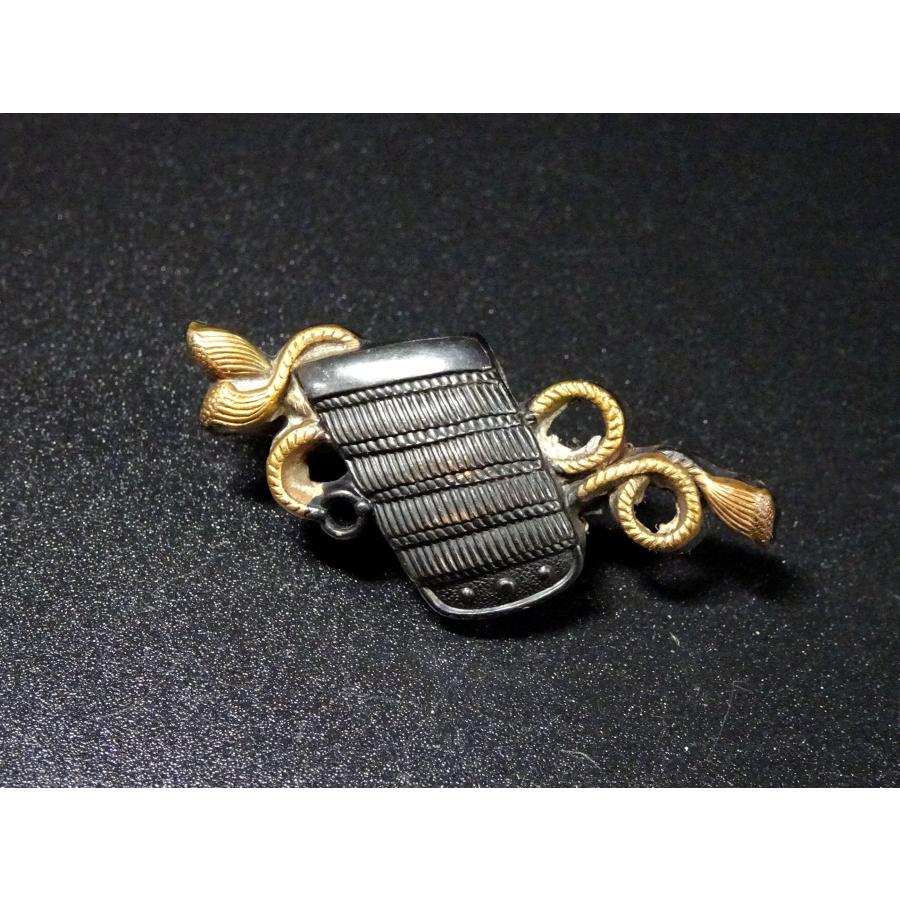 敬逢】秀逸 金工金具 こうもり 蝙蝠図 かます金具 煙草入れ金具 銅地銀