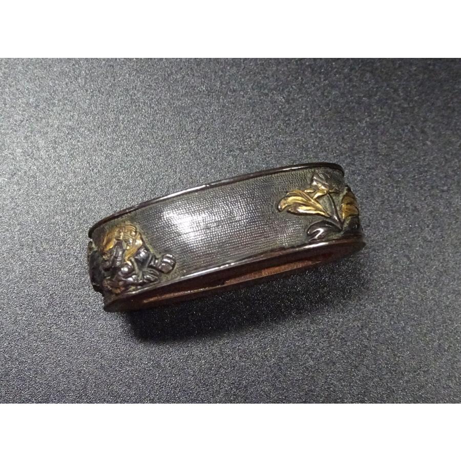 敬逢 秀逸 刀装具 唐獅子牡丹図縁頭 無銘 赤銅魚子地 高彫 金銀赤銅