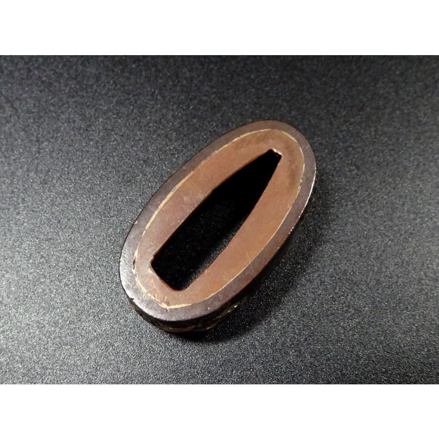 敬逢 秀逸 刀装具 唐獅子牡丹図縁頭 無銘 赤銅魚子地 高彫 金銀赤銅