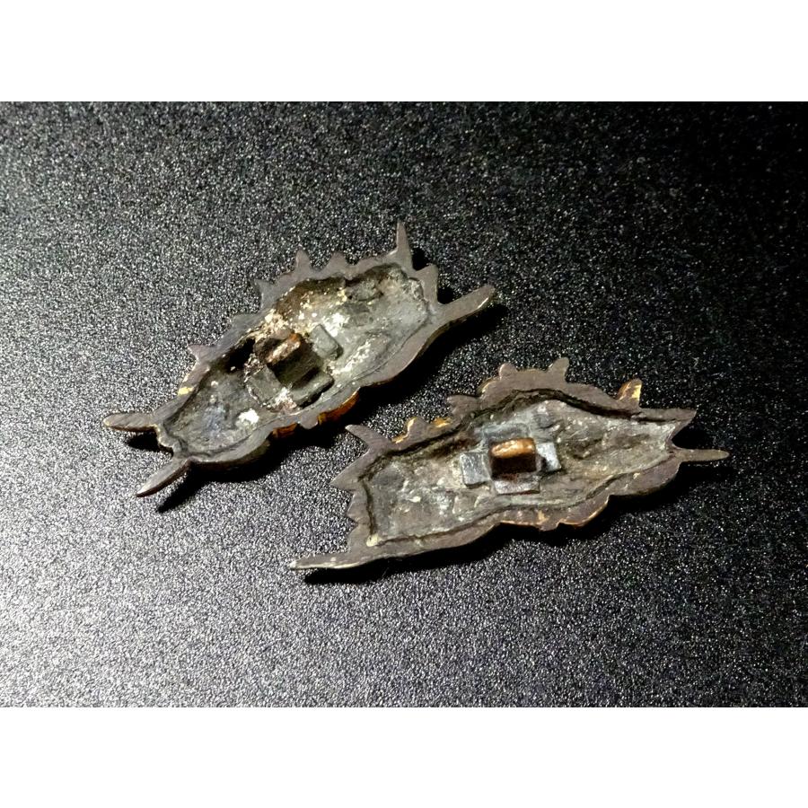 敬逢 秀逸 刀装具 菖蒲に鳥図目貫 無銘 赤銅地 容彫 金銀象嵌色絵 極上