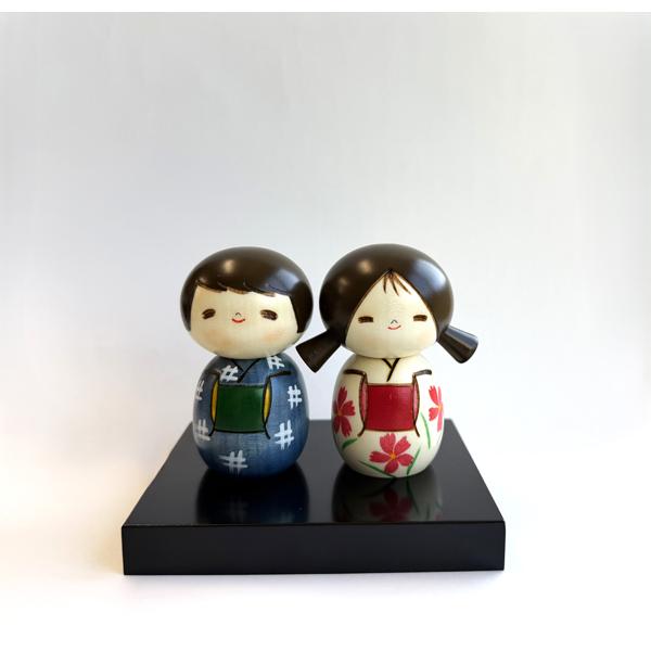 【縁起物】　　こけしと女の子 こけし 卯三郎 なかよし KOKESHI JAPN PRIR わらべ こども 男の子