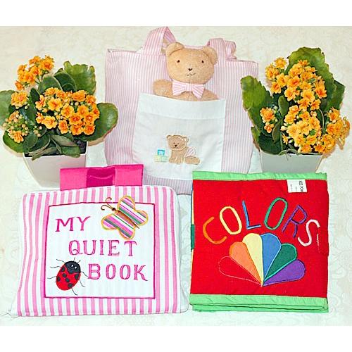 布絵本 英語刺しゅう版MY QUIET BOOKピンクストライプ&COLORS SHAPES