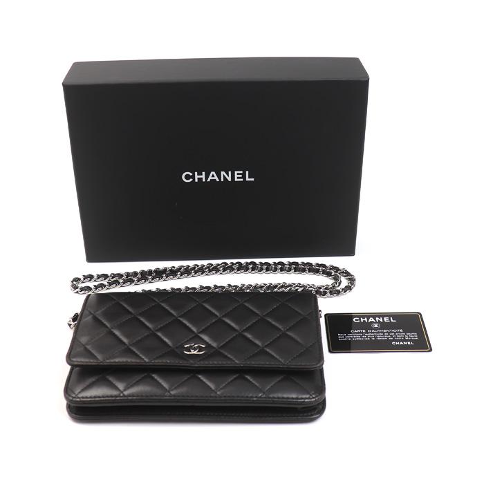 CHANEL（シャネル） チェーンウォレット ラムスキン ショルダーバッグ
