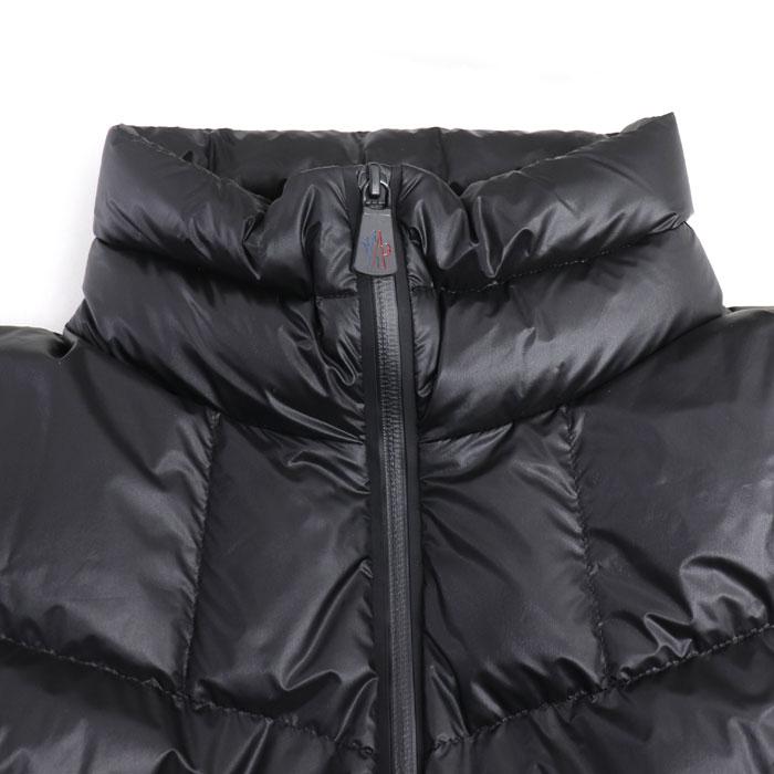 MONCLER（モンクレール） CANMORE ダウンジャケット ブラック レッド