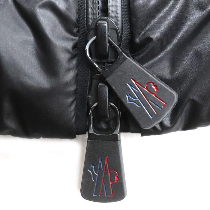 MONCLER（モンクレール） CANMORE ダウンジャケット ブラック レッド