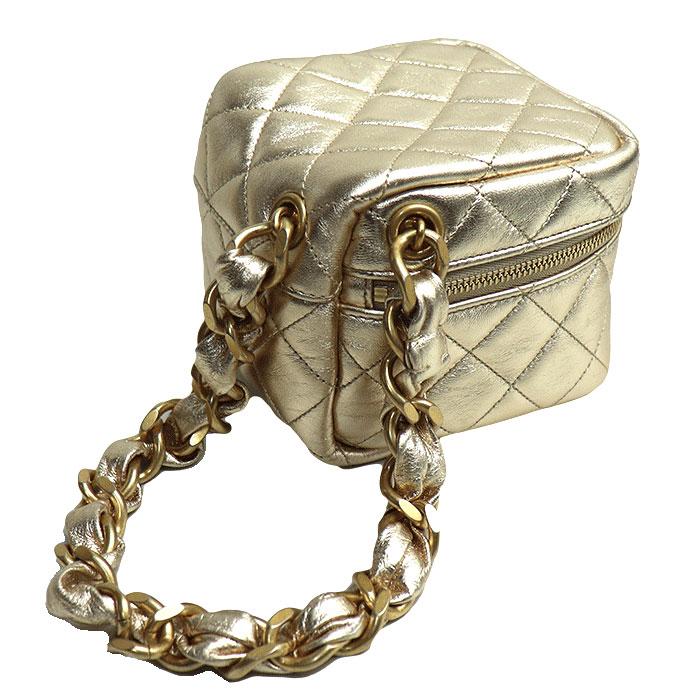 CHANEL（シャネル） マトラッセ チェーンクラッチ クラッチバッグ