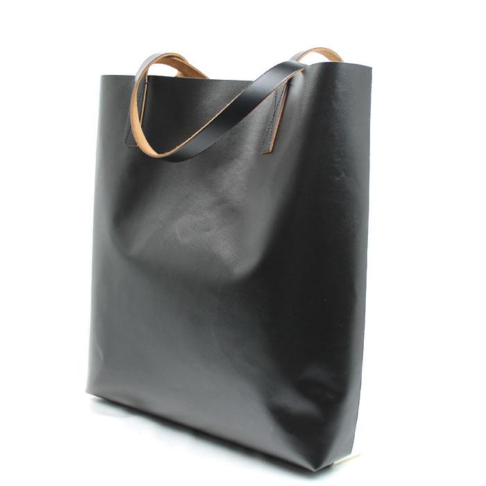 MARNI（マルニ） ワード サーチ ハートプリント トートバッグ