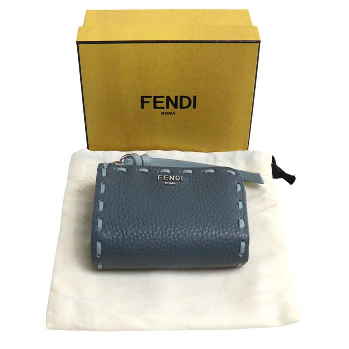 FENDI（フェンディ） ピーカブー マイクロ 三つ折り財布 ライトブルー