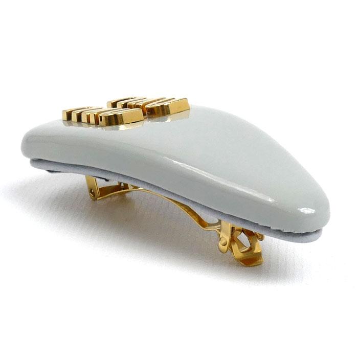 miu miu パテントレザー バレッタ アイボリー ヘアクリップ 正規品 美品 miu miu（ミュウミュウ） パテントレザー ヘアクリップ バレッタ
