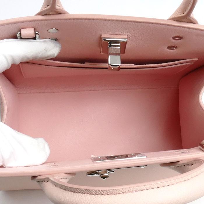 Salvatore Ferragamo サルヴァトーレフェラガモ Studio Box Bag XS